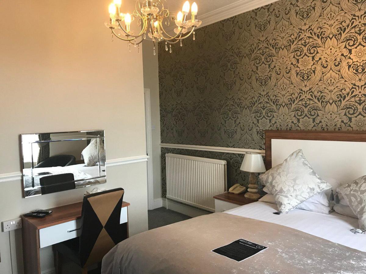 Lauriston & Lawton Court Hotel Llandudno Kültér fotó