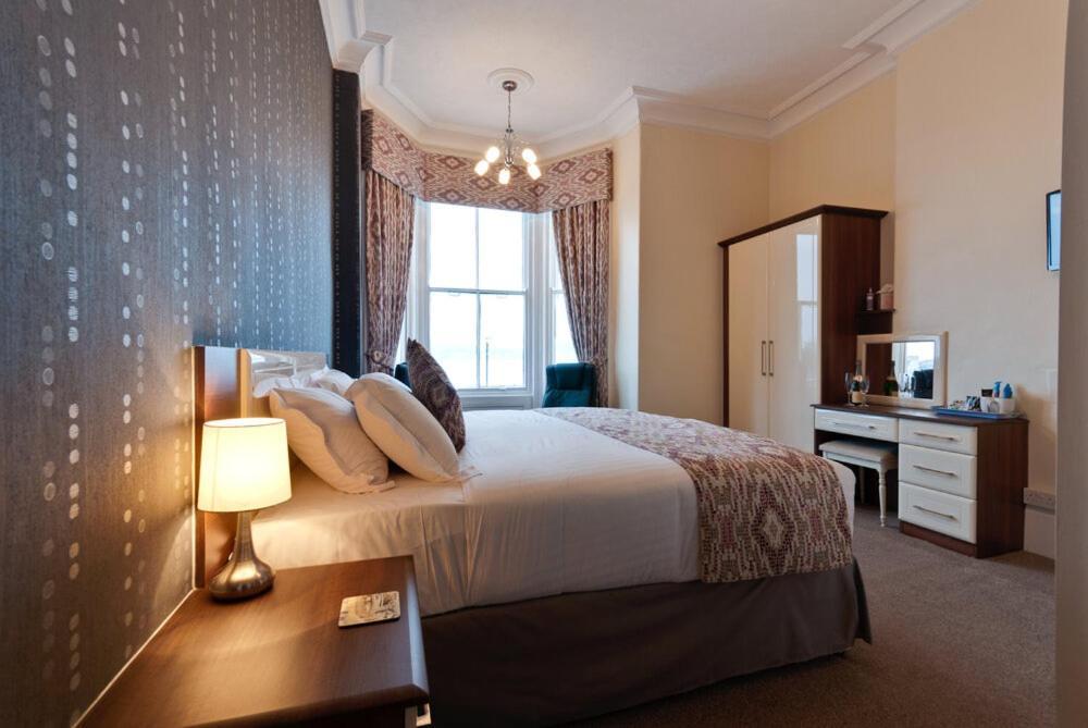 Lauriston & Lawton Court Hotel Llandudno Kültér fotó